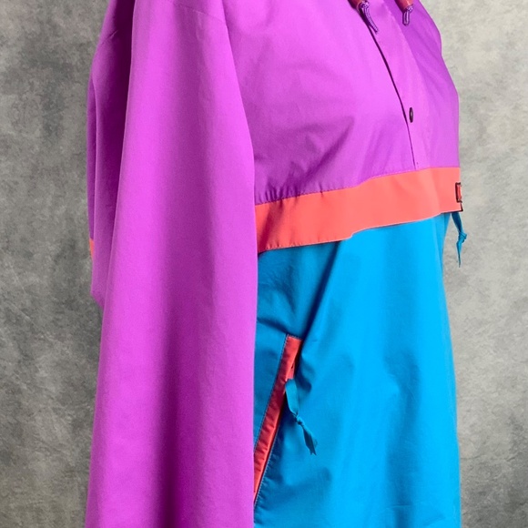 VINTAGE UNISEX SHELL JACKET , MADE IN GREAT BRITAIN SIZE MEDIUM - Picture 3 of 11